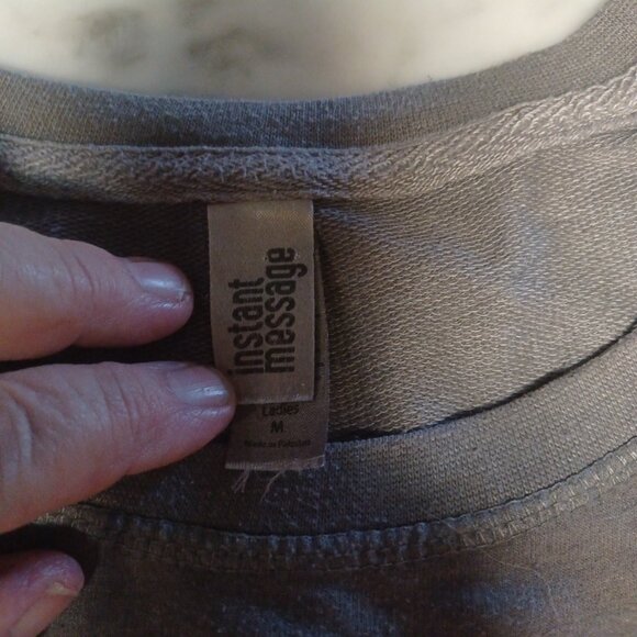 Instant Message Women's Retro-Look Pull-on Short Sleeve Top "Mrs. Claws" M Gray - Picture 4 of 6